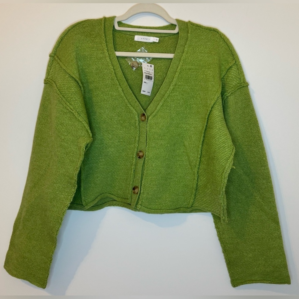 NEW LUSH Women’s Green Button Front Chunky Knit Cropped Cardigan Size L